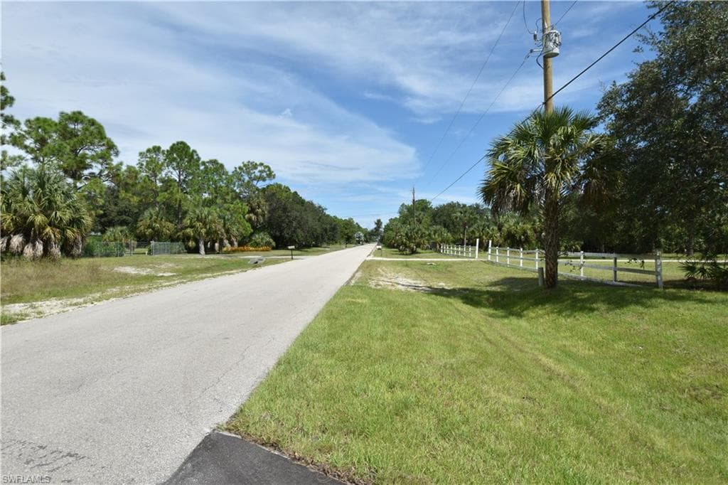 432 16 St SE, Naples, FL 34117-37