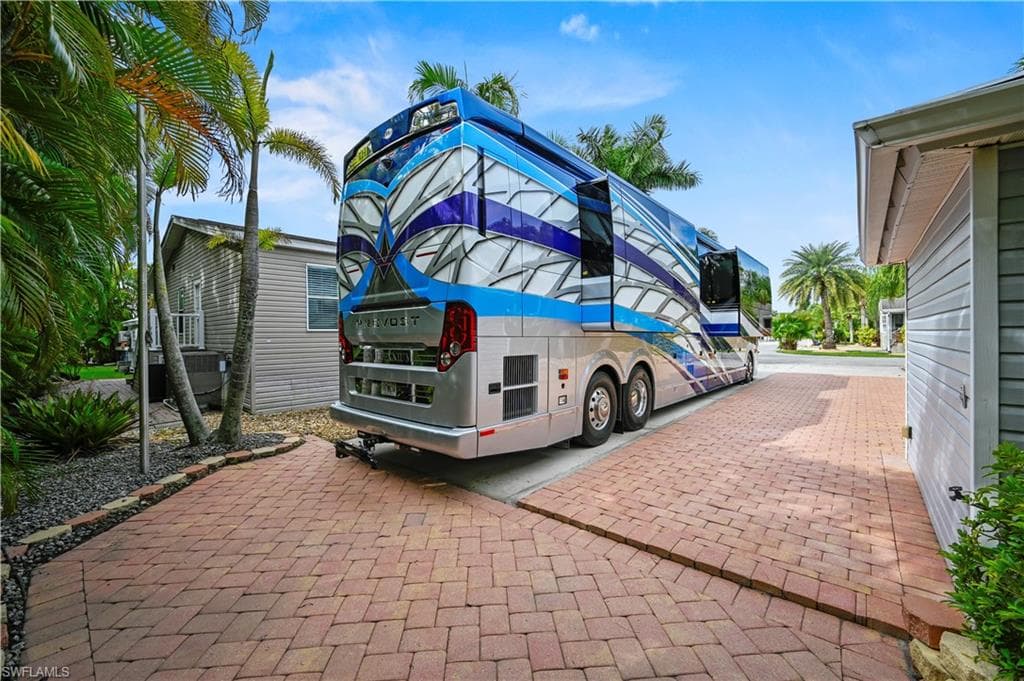 5551 Brightwood Dr, Fort Myers, FL 33905-8