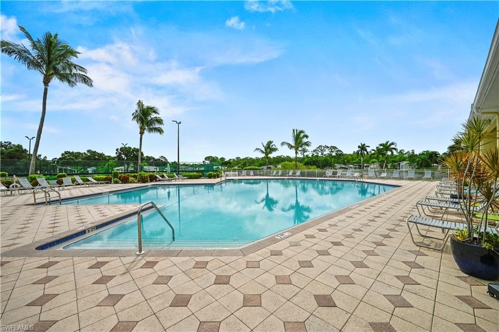 5551 Brightwood Dr, Fort Myers, FL 33905-16