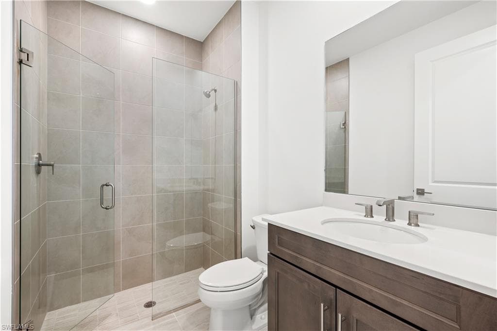 8913 Oceana Way, Naples, FL 34114-15