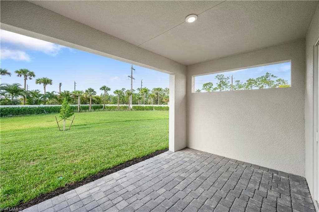 8913 Oceana Way, Naples, FL 34114-7