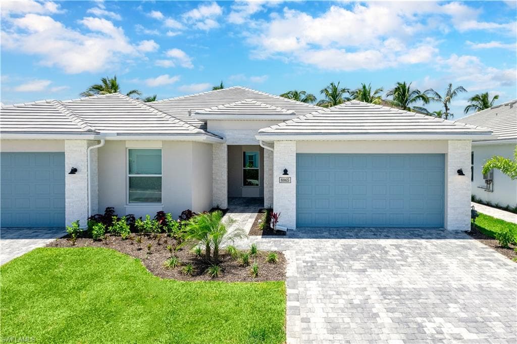 8865 Oceana Way, Naples, FL 34114-19