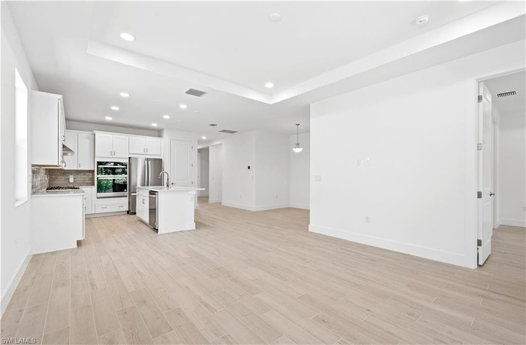 8865 Oceana Way, Naples, FL 34114-6