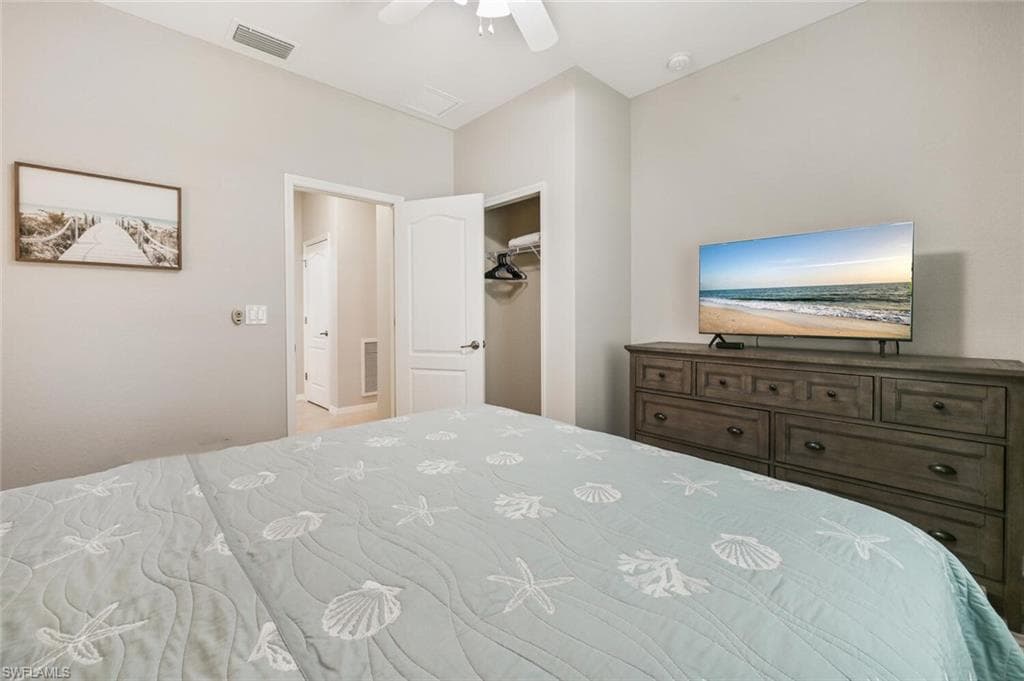 3738 Treasure Cove Cir, Naples, FL 34114-22