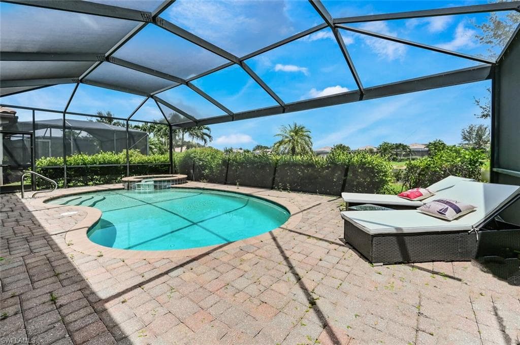 3738 Treasure Cove Cir, Naples, FL 34114-26