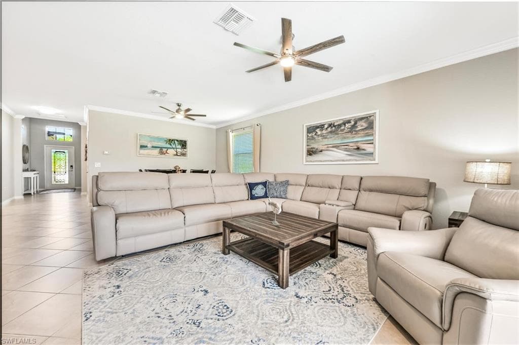 3738 Treasure Cove Cir, Naples, FL 34114-6