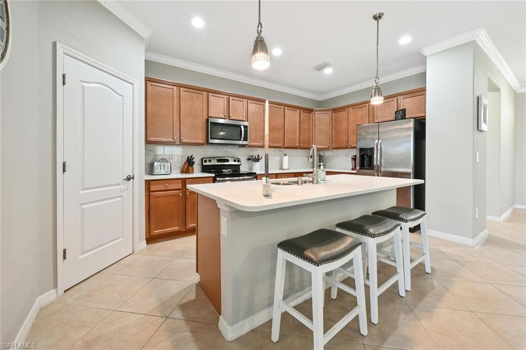 3738 Treasure Cove Cir, Naples, FL 34114-7