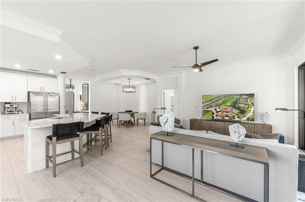 16348 Viansa Way 102, Naples, FL 34110-15