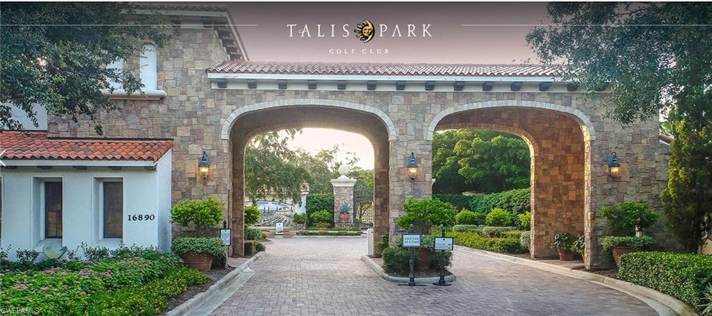 16348 Viansa Way 102, Naples, FL 34110-36