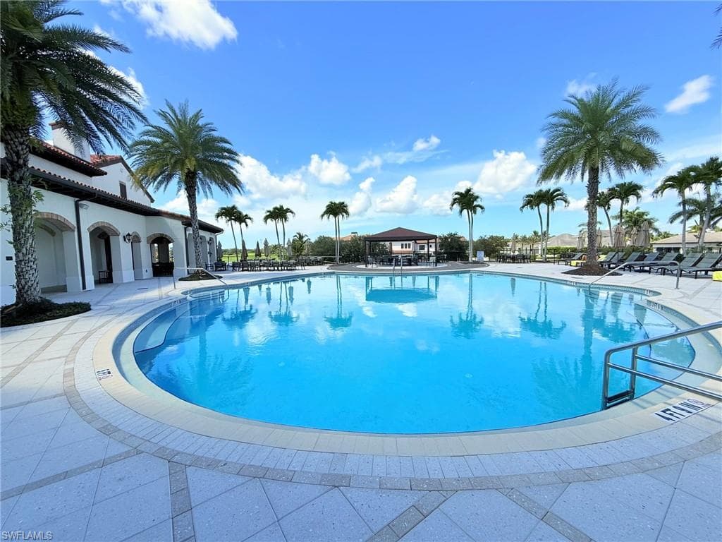 16348 Viansa Way 102, Naples, FL 34110-50