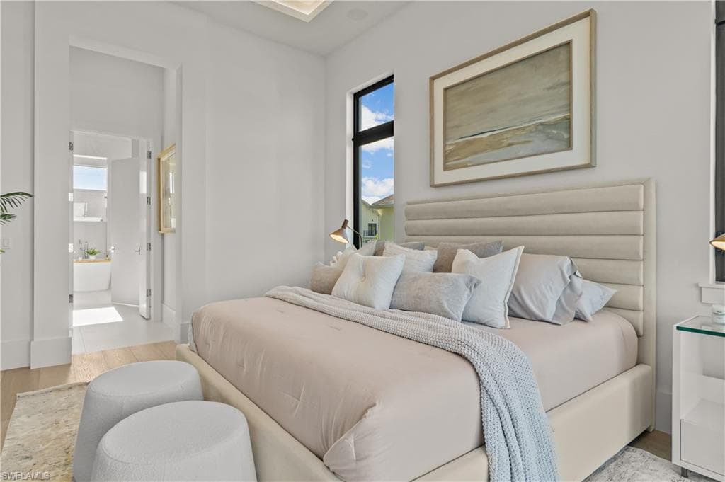 921 Giralda Ct, Marco Island, FL 34145-28