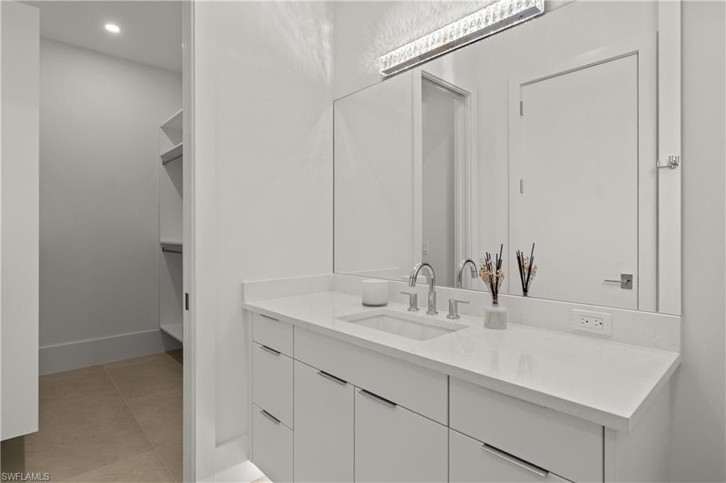 921 Giralda Ct, Marco Island, FL 34145-31