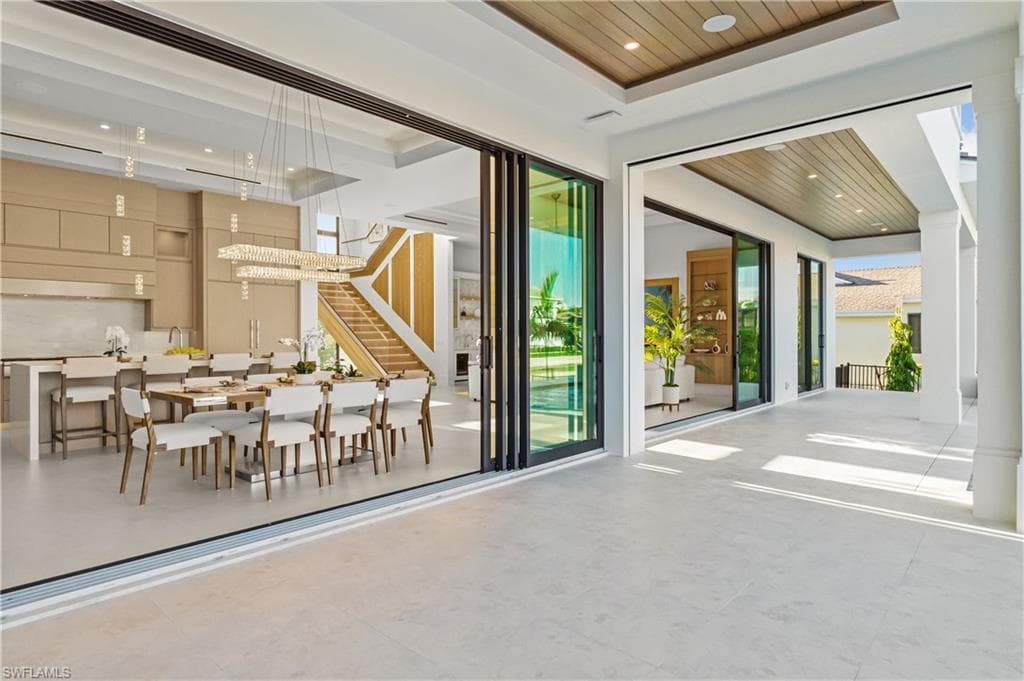 921 Giralda Ct, Marco Island, FL 34145-35