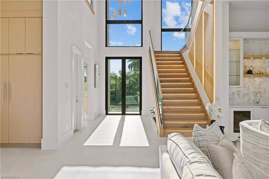 921 Giralda Ct, Marco Island, FL 34145-2