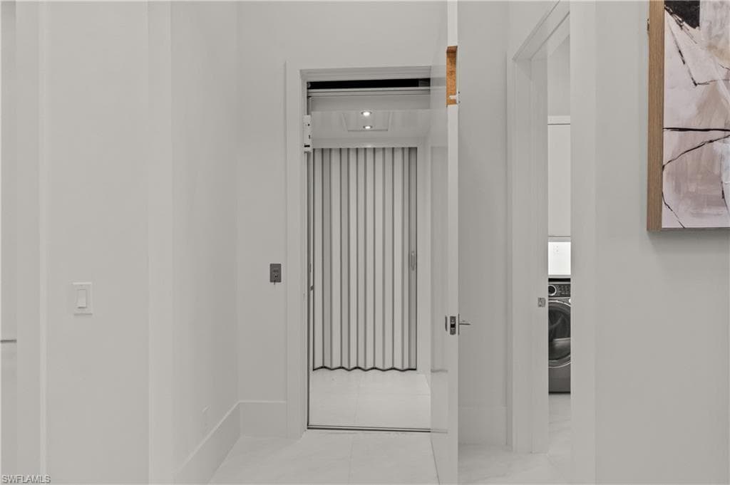 921 Giralda Ct, Marco Island, FL 34145-38