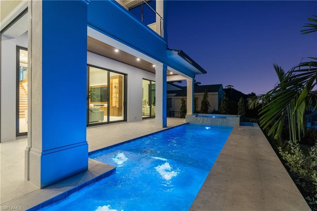 921 Giralda Ct, Marco Island, FL 34145-40