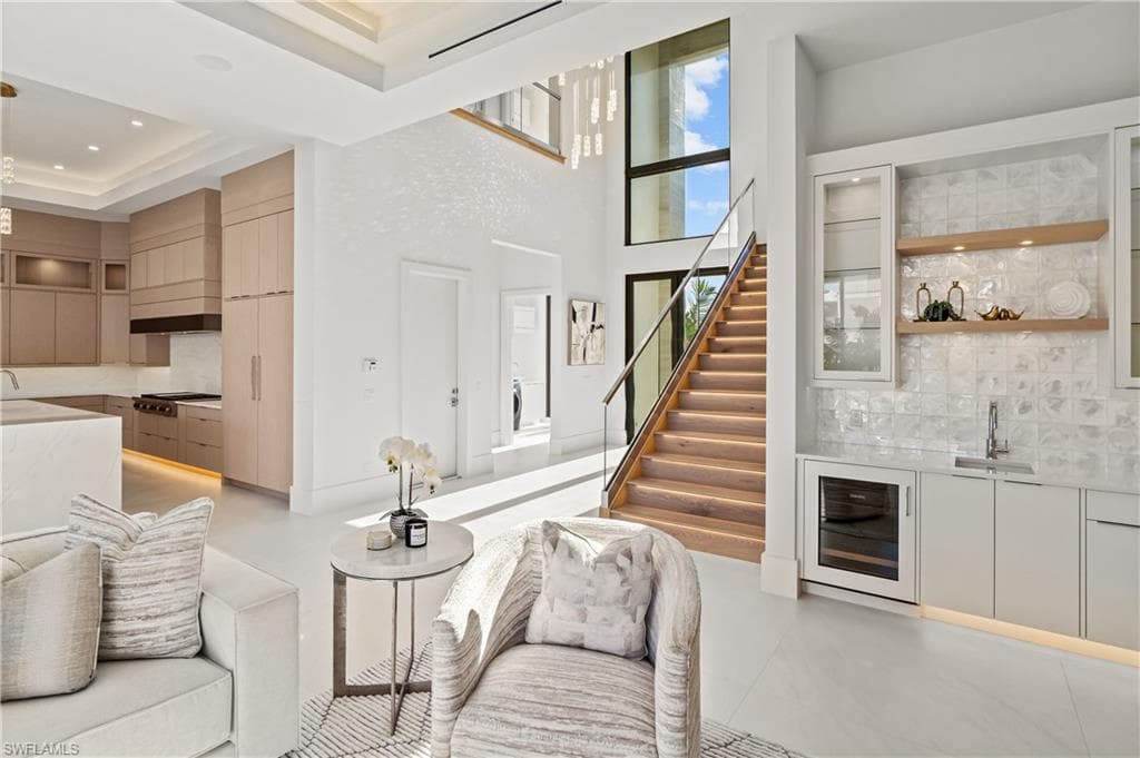 921 Giralda Ct, Marco Island, FL 34145-4