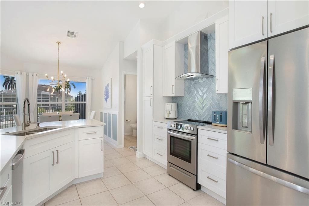 129 Leeward Ct, Marco Island, FL 34145-12