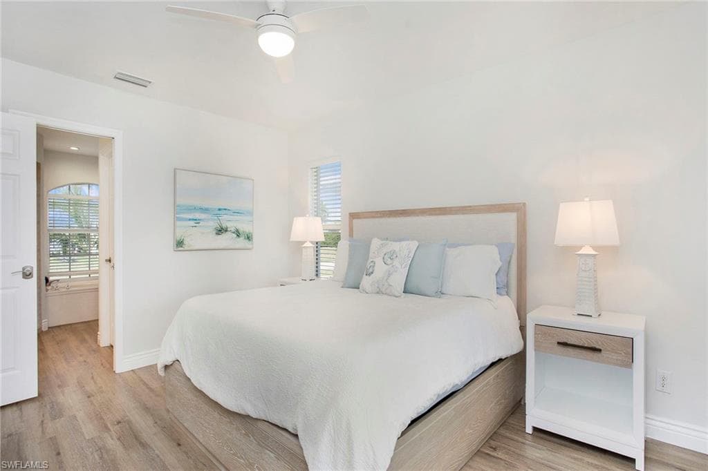 129 Leeward Ct, Marco Island, FL 34145-20