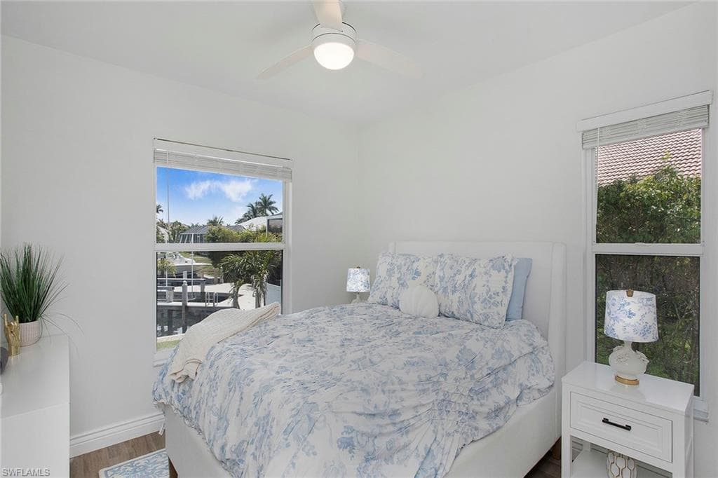 129 Leeward Ct, Marco Island, FL 34145-27