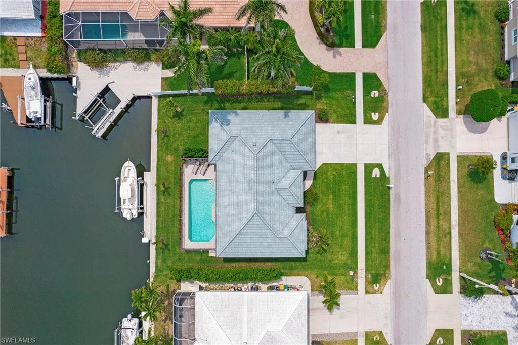 129 Leeward Ct, Marco Island, FL 34145-43