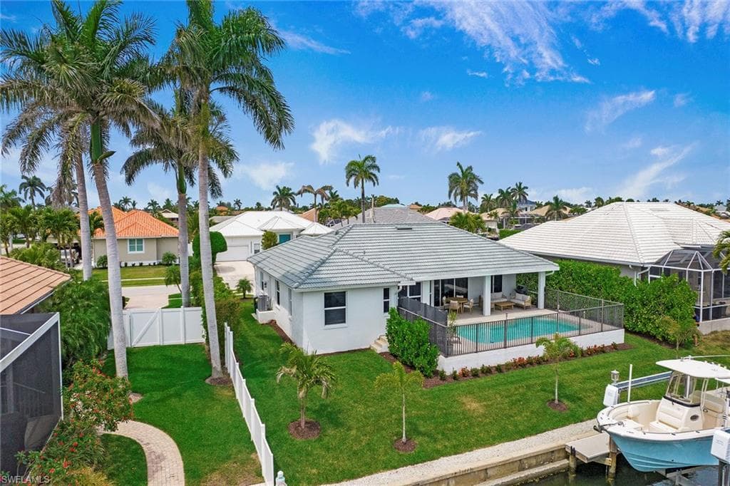 129 Leeward Ct, Marco Island, FL 34145-45