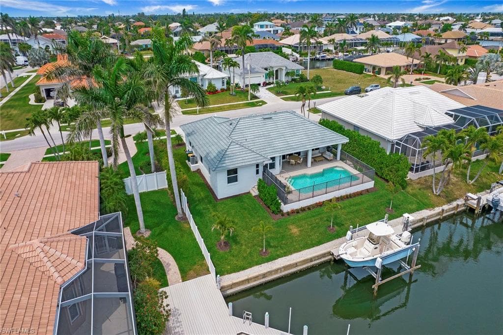 129 Leeward Ct, Marco Island, FL 34145-46