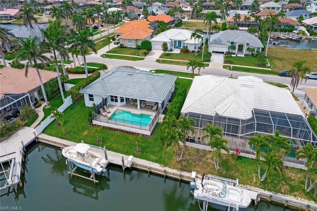 129 Leeward Ct, Marco Island, FL 34145-47