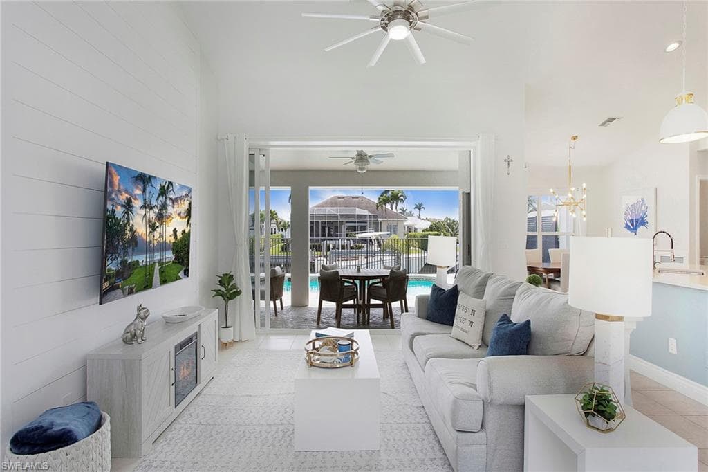 129 Leeward Ct, Marco Island, FL 34145-5