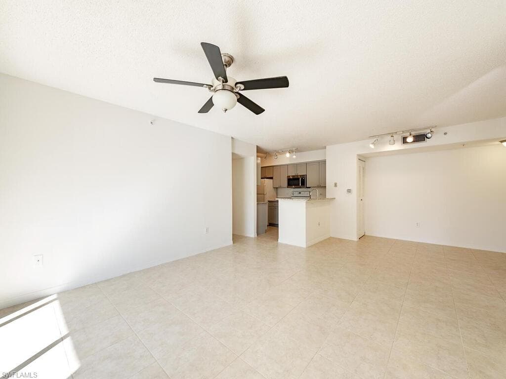 8861 Colonnades Ct W 215, Bonita Springs, FL 34135-3