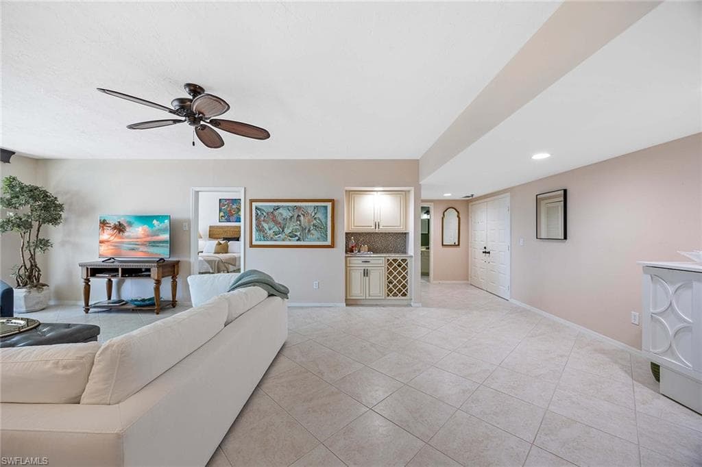 220 Collier Blvd 1003, Marco Island, FL 34145-8