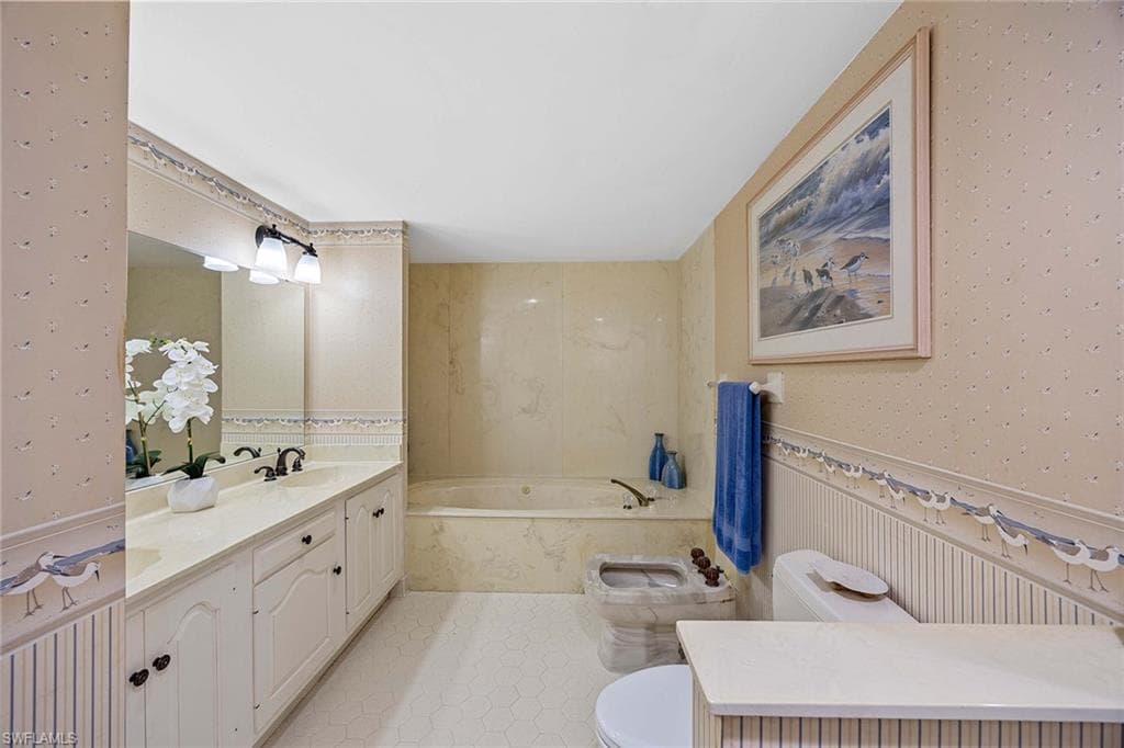 220 Collier Blvd 1003, Marco Island, FL 34145-20