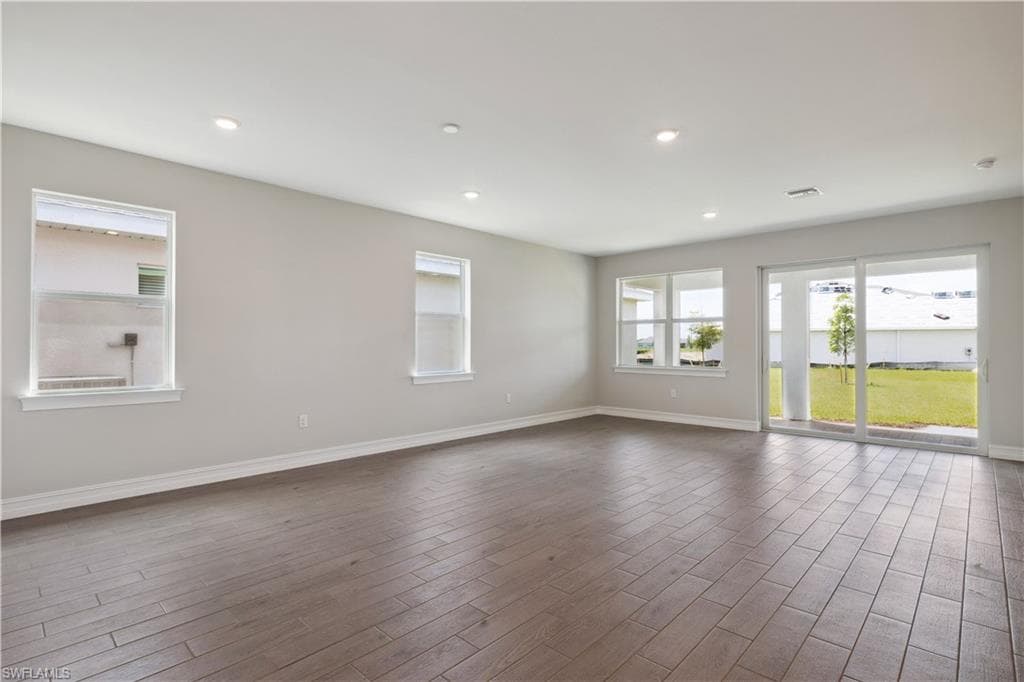 1216 Mariners View Ter, Cape Coral, FL 33993-6