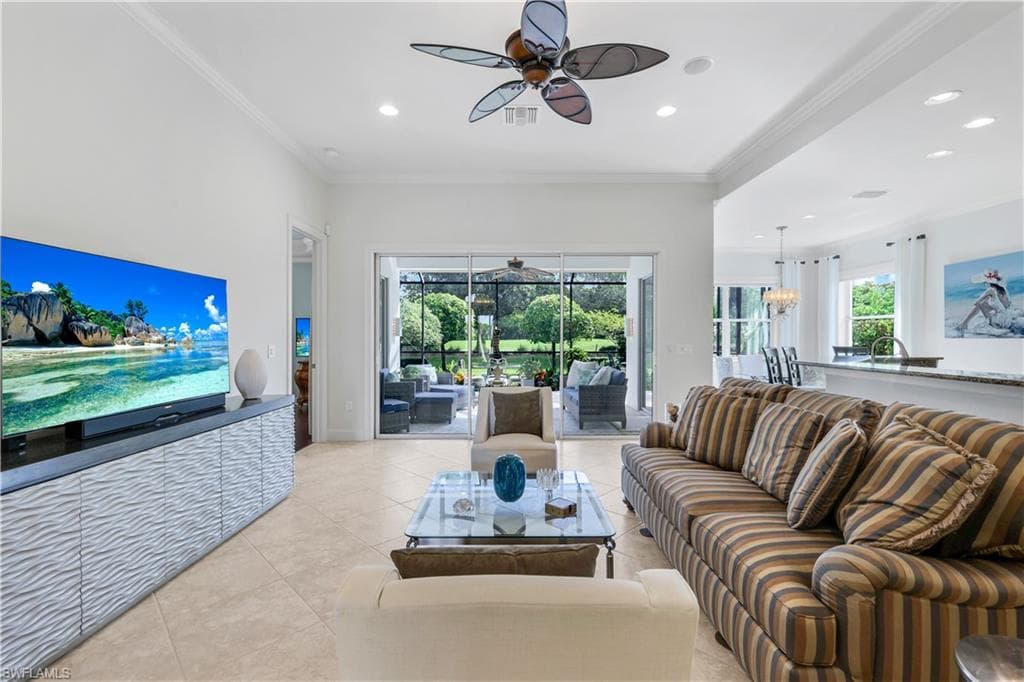 9090 Limestone Ln, Naples, FL 34120-8