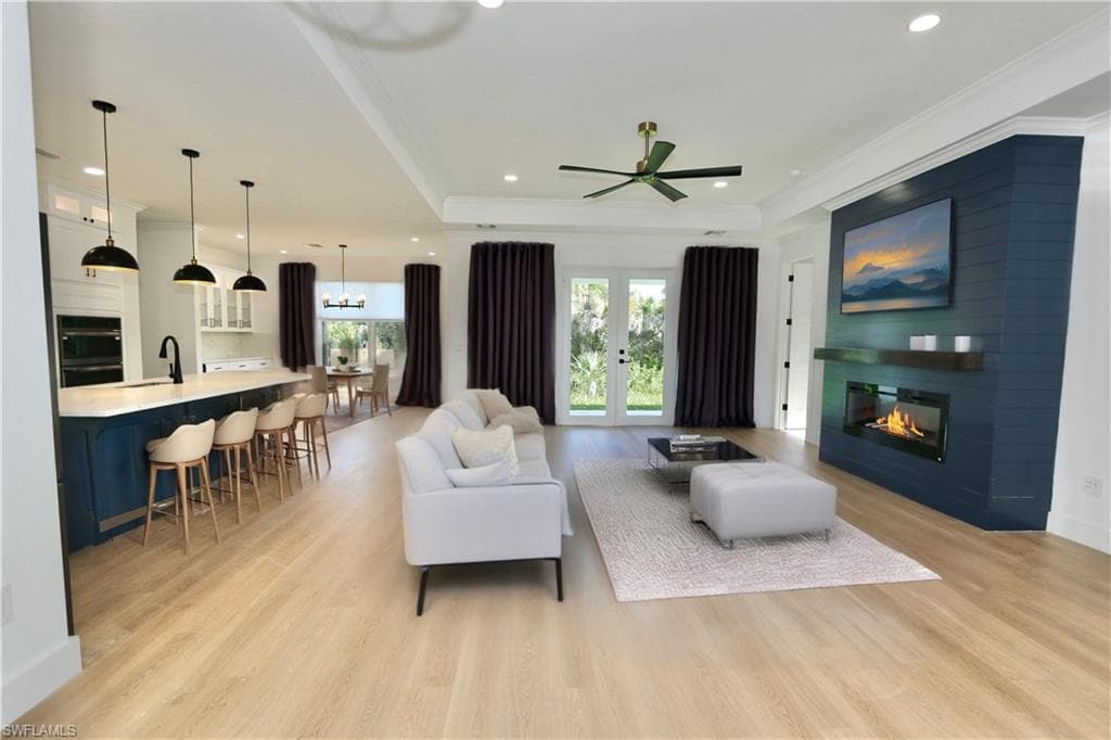 539 37th Ave NW, Naples, FL 34120-12