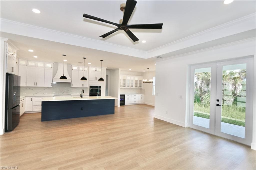 539 37th Ave NW, Naples, FL 34120-13