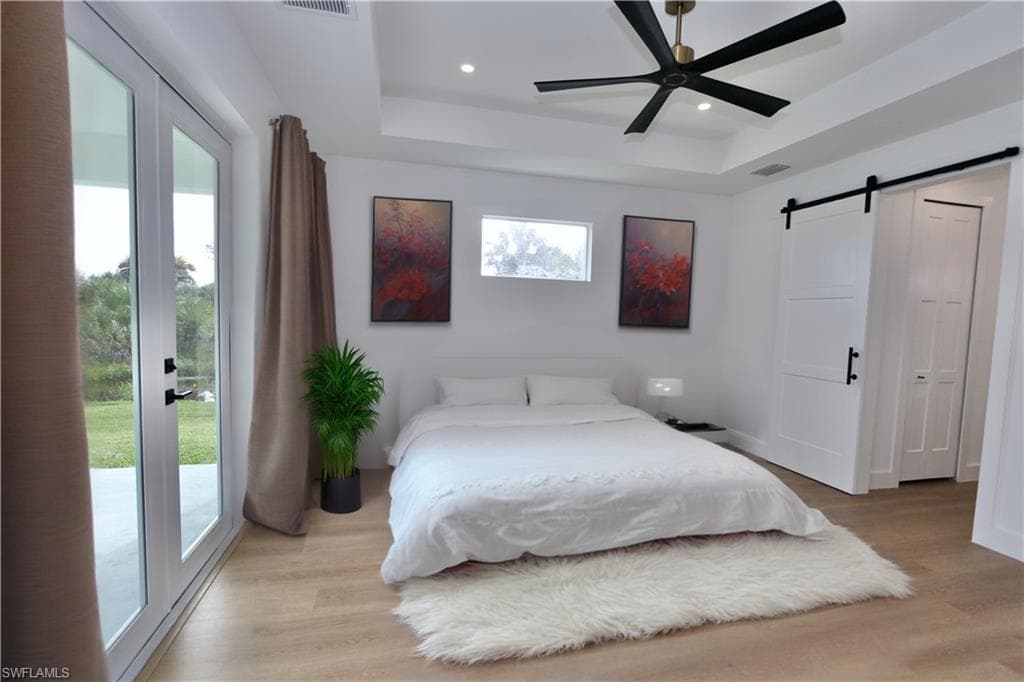 539 37th Ave NW, Naples, FL 34120-15