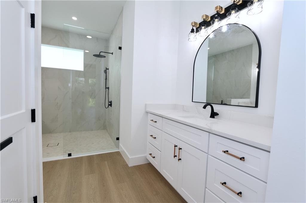 539 37th Ave NW, Naples, FL 34120-19