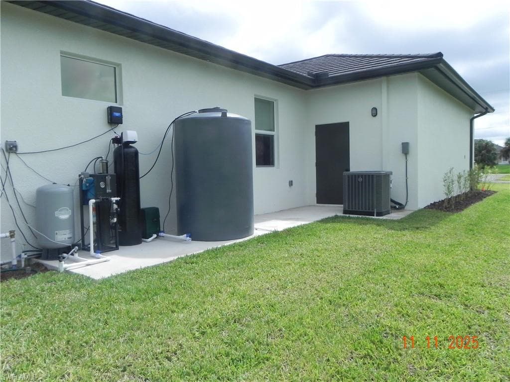 539 37th Ave NW, Naples, FL 34120-42