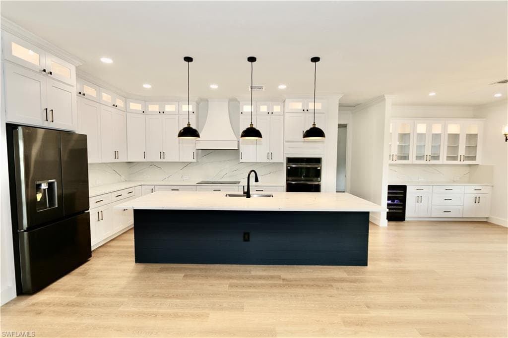 539 37th Ave NW, Naples, FL 34120-3