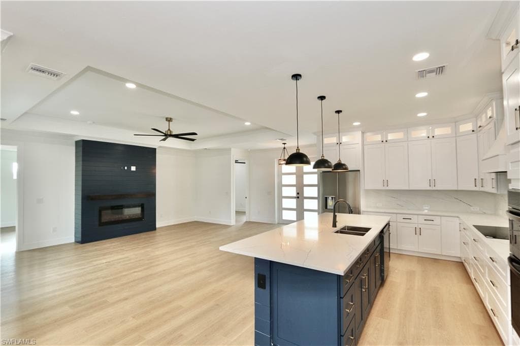 539 37th Ave NW, Naples, FL 34120-6