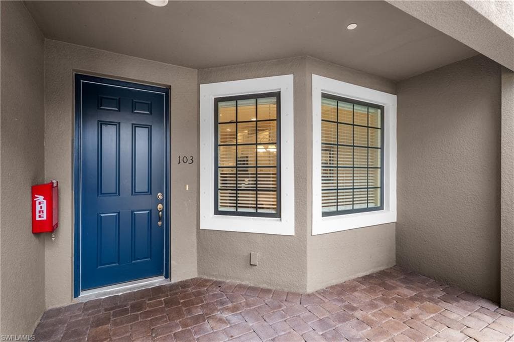 9366 Pocida Ct 103, Naples, FL 34119-27