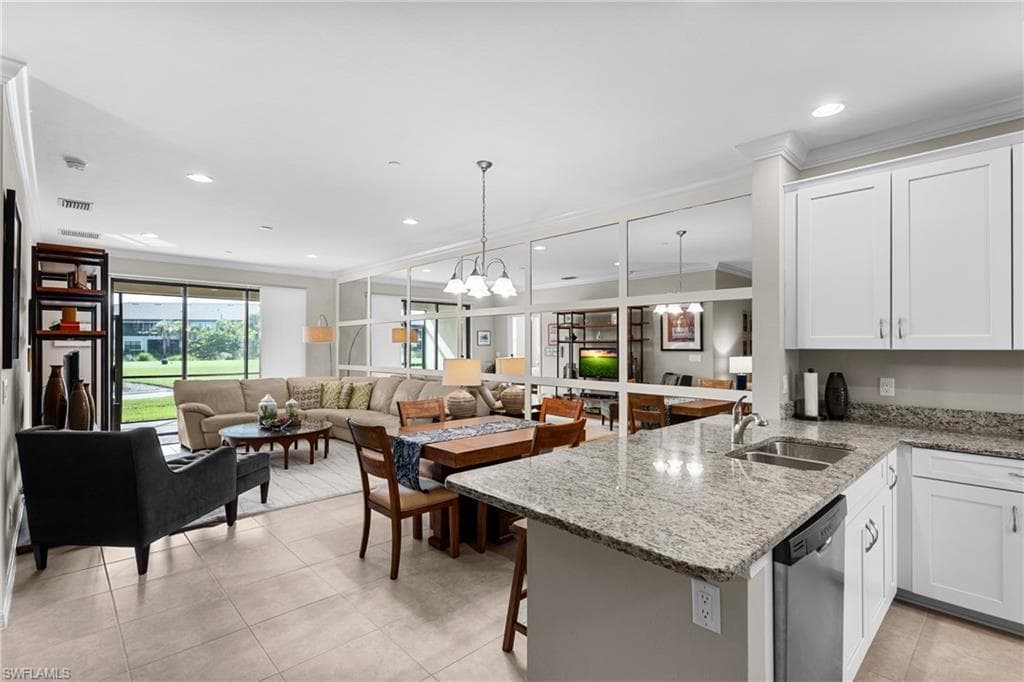 9366 Pocida Ct 103, Naples, FL 34119-2