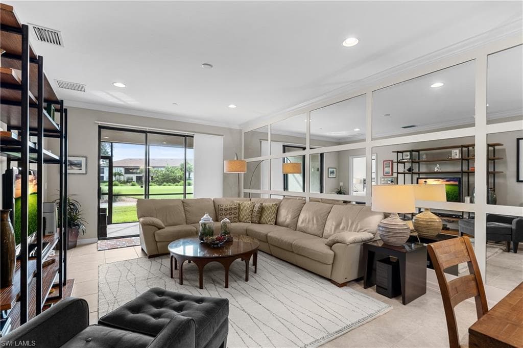 9366 Pocida Ct 103, Naples, FL 34119-4