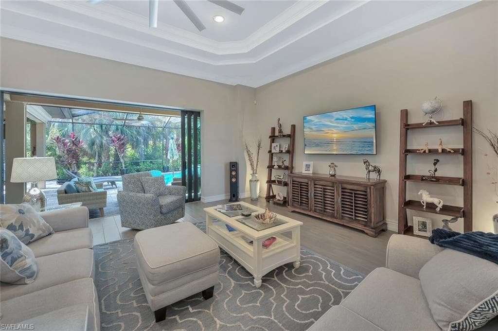 1451 Mockingbird Dr, Naples, FL 34120-5