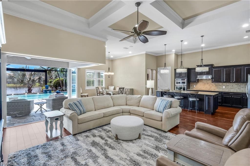 9180 Ores Cir, Naples, FL 34120-5