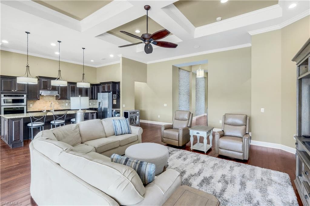 9180 Ores Cir, Naples, FL 34120-6