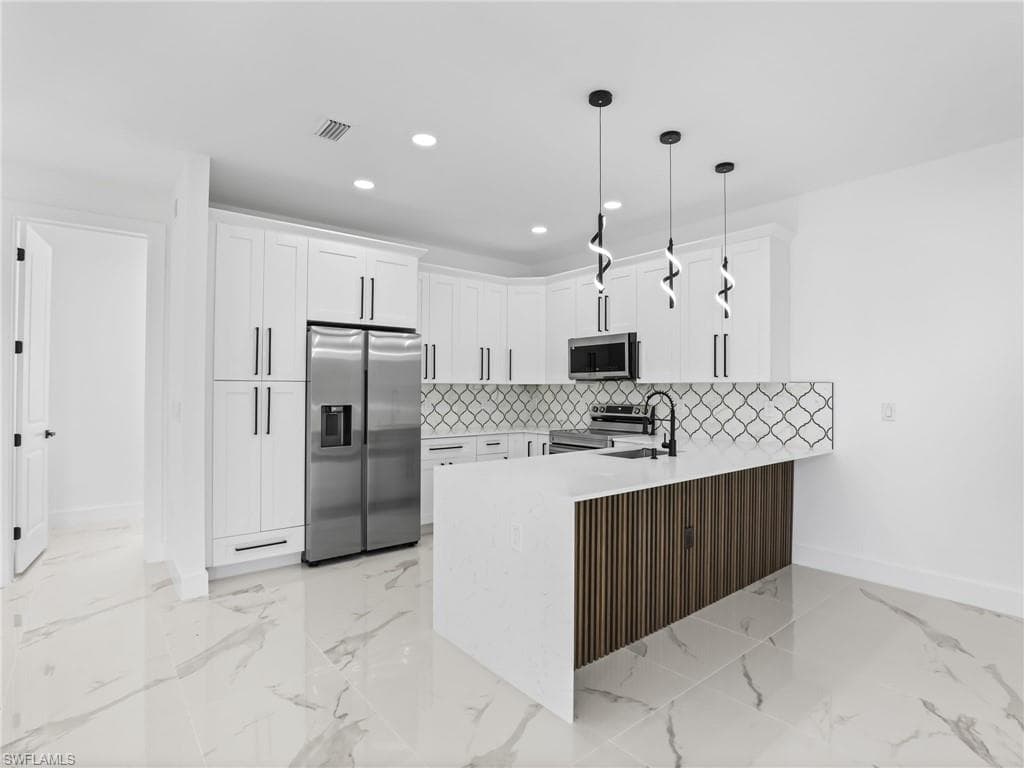 3219 43rd St W, Lehigh Acres, FL 33971-11