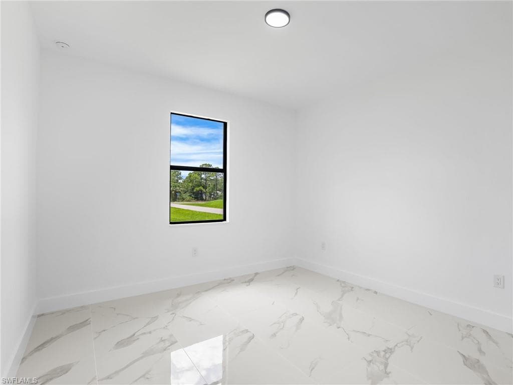 3219 43rd St W, Lehigh Acres, FL 33971-17