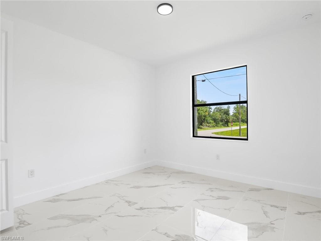 3219 43rd St W, Lehigh Acres, FL 33971-20